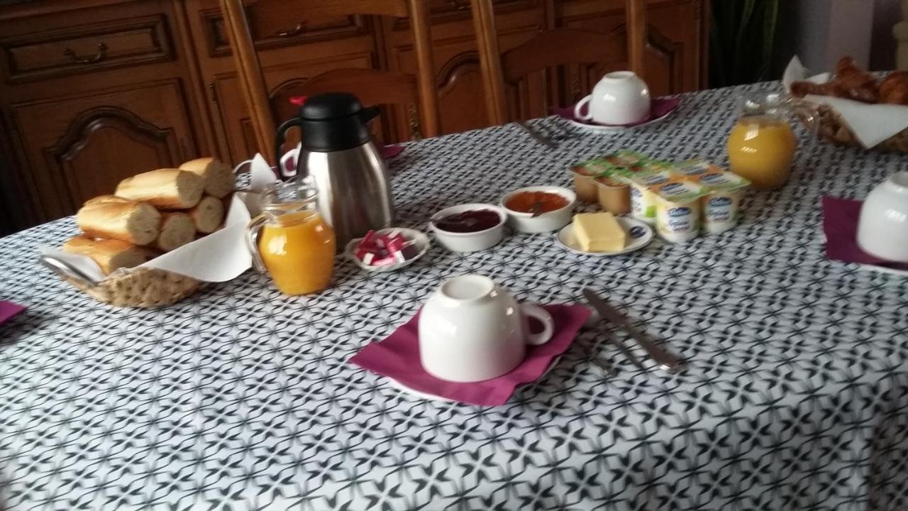 A La Bonne Adresse Bed & Breakfast La Fresnais Exterior foto